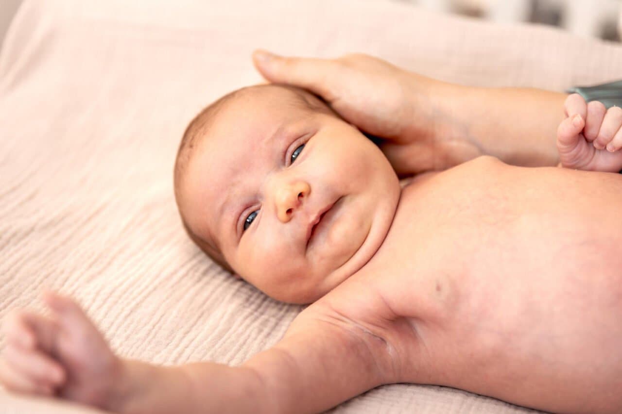 Kenapa Bayi Baru Lahir Punya Rambut Halus? Ini Penjelasannya